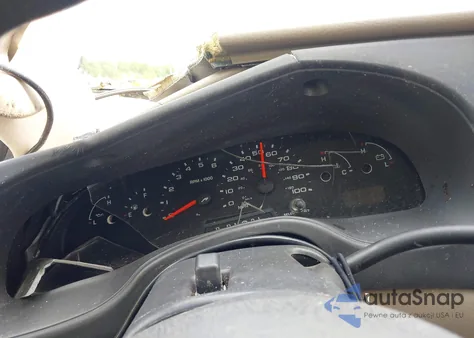 2004 Ford E-350 Super Duty Chateau/Xl/Xlt из США, поврежденный, VIN 1FBNE31LX4HA85538